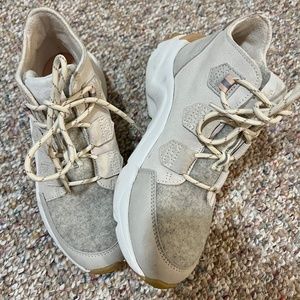 Sorel Kinetic Caribou Sneaker Boot